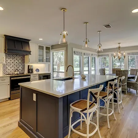 2371 Racquet Club Villa